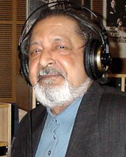 naipaul.jpg (13123 bytes)